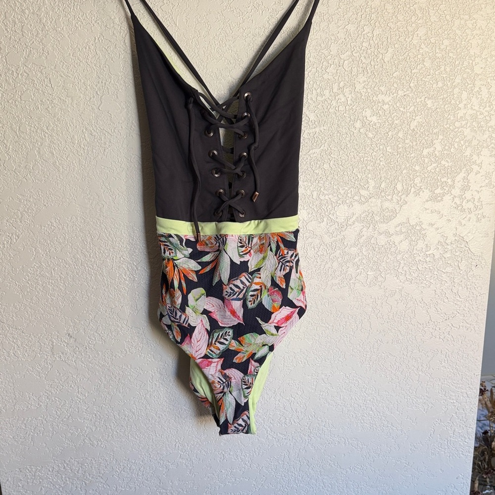 Maagi Lace-Up One Piece Swimsuit
